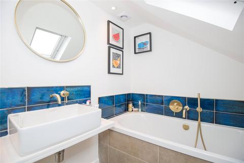 5b Elmtree Road, Teddington, TW11 8ST