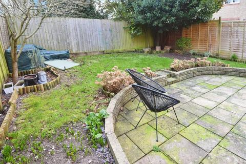 15 Carleton Close, Amesbury, Salisbury, SP4 7TU