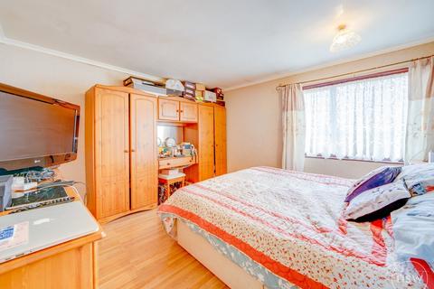 37 Waldron, Skelmersdale, WN8 8AL