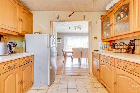 37 Waldron, Skelmersdale, WN8 8AL