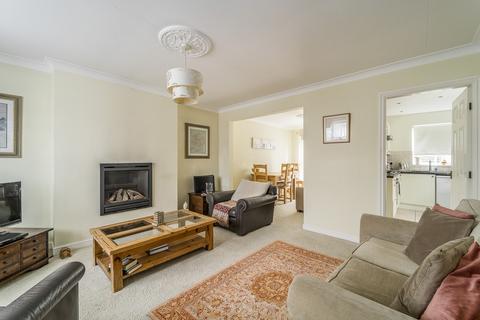 15 Lordsgate Lane, Burscough, Ormskirk, L40 7UR