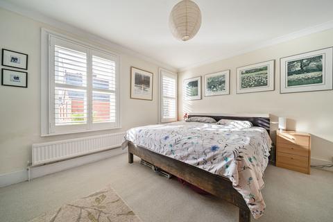 3 bedroom house for sale, Sumner Road, Farnham, GU9