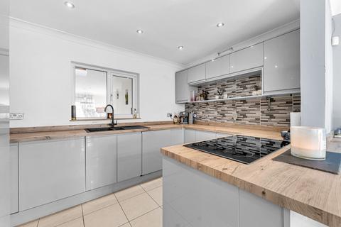 17 Mill Lane, Cronton, Widnes, WA8 5DT
