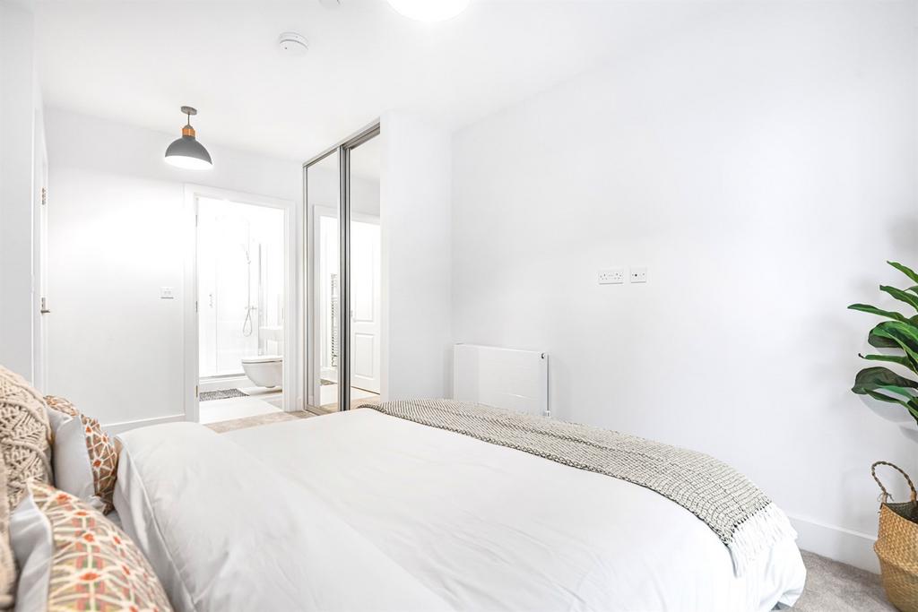 Showroom bedroom