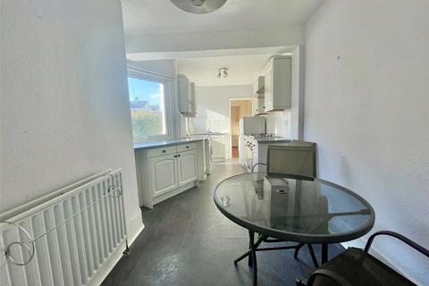 11 Belfairs Drive, Leigh-on-sea, SS9 3AA