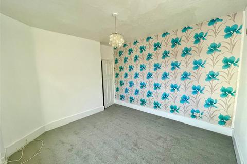 11 Belfairs Drive, Leigh-on-sea, SS9 3AA