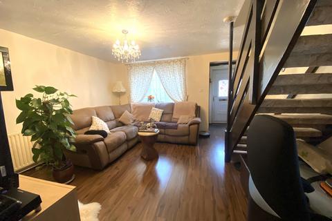 12 Beta Road, Woking, GU22 8EF