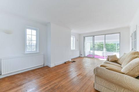 4 bedroom detached house to rent, WOODFIELD CLOSE, LONDON, SE19, Upper Norwood, London, SE19