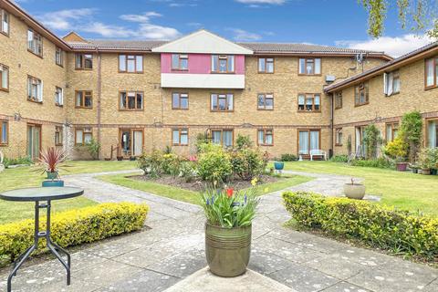 1 bedroom retirement property for sale, Allington Court, Billericay CM11