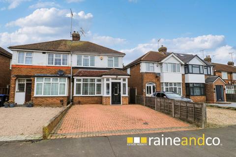 4 bedroom semi-detached house for sale, Heathcote Avenue, Hatfield