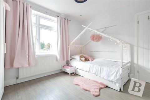 17 Minster Way, Hornchurch, RM11 3TH