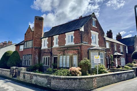 5 bedroom character property for sale, 1 Hastings Place, Lytham St Annes, FY8