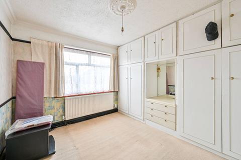 70 Overton Road, London, E10 7PS