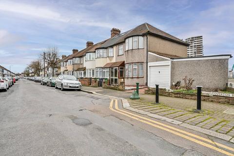 70 Overton Road, London, E10 7PS