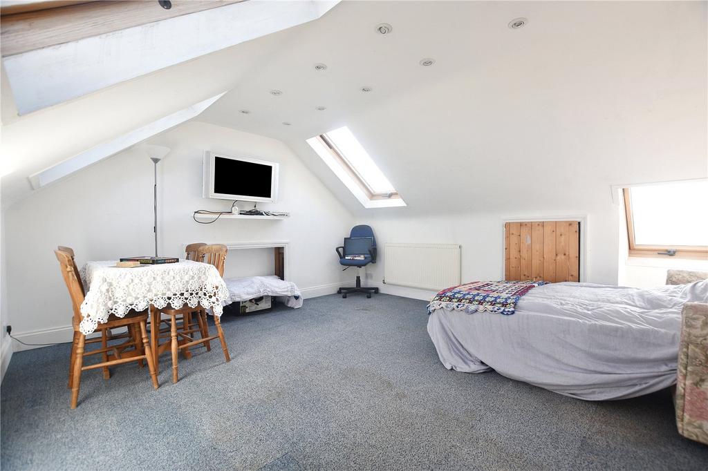 Loft Room/5th Bed