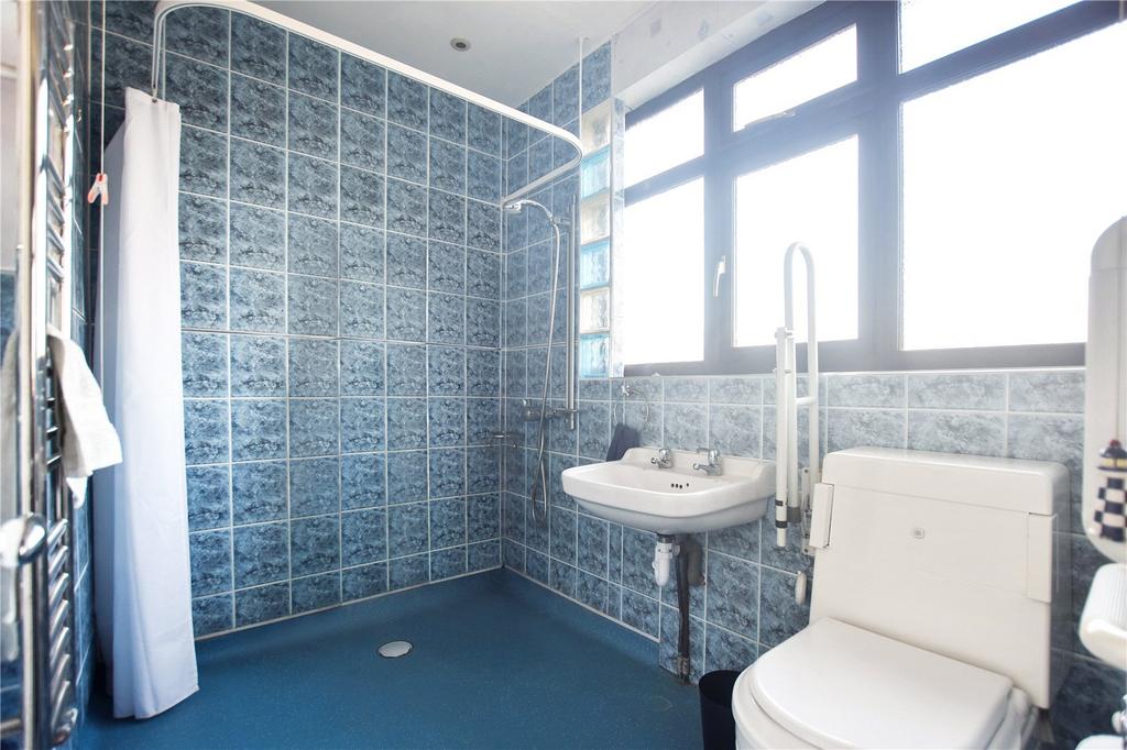 Ensuite