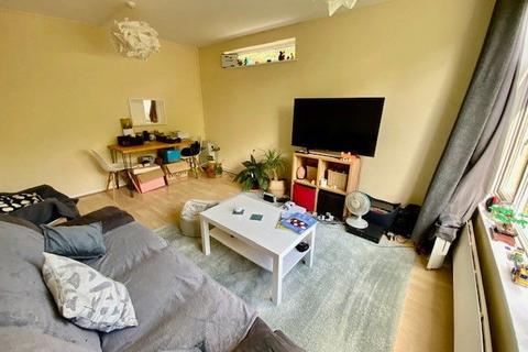undefined, Millfield Court, Henley In Arden B95