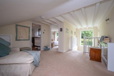 18 Castle Close, Henley-in-arden, B95 5LR