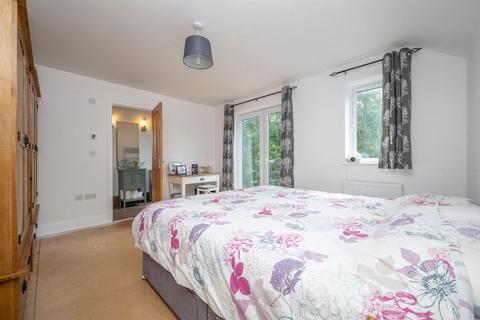 24 Cherry Orchard, Henley-in-arden, B95 5JW