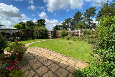 63 Brook End Drive, Henley-in-arden, B95 5JD