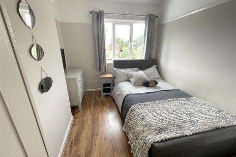 88 Blackford Road, Shirley, Solihull, B90 4BX
