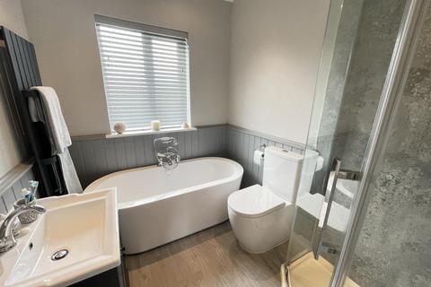 88 Blackford Road, Shirley, Solihull, B90 4BX
