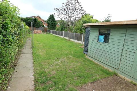 27 Crooks Lane, Studley, B80 7QX