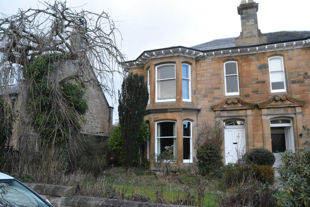 Learmonth Street, Falkirk, Stirlingshire, FK1 5AG 5 bed semidetached