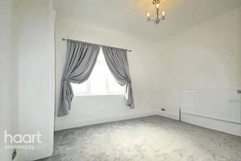 2 bedroom terraced house for sale, Clyde Street, Sheerness