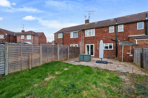 4 Elan Close, Tilehurst, Reading, RG30 4AU