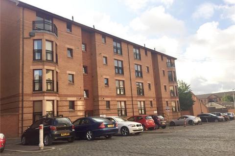 3 bedroom flat to rent - Lymburn Street, Kelvinhall, Glasgow, G3