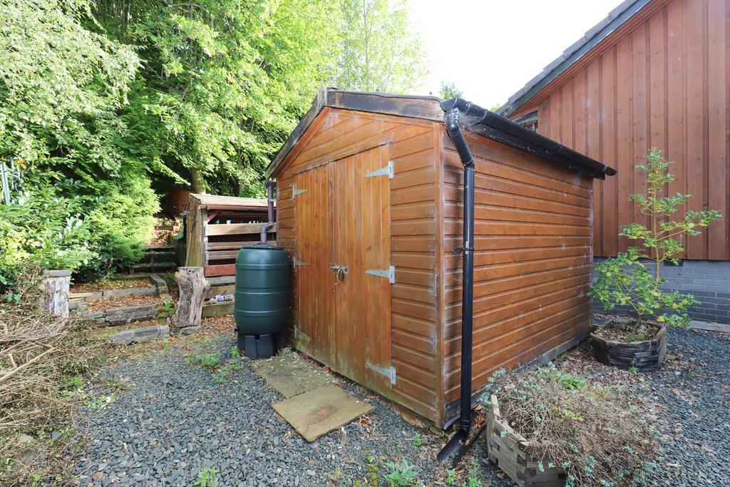 Side garden