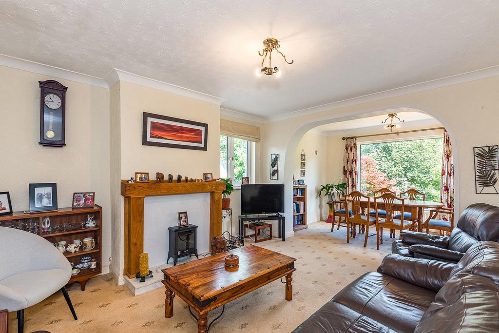 Dining Lounge