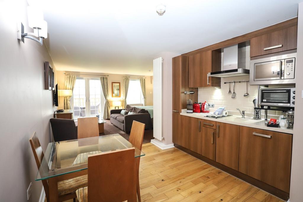 Dining Kitchen Area