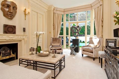 8 bedroom detached house to rent, Elmpoint, 71 Frognal , Hampstead NW3
