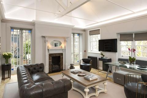 4 bedroom apartment to rent, Mayfair W1K