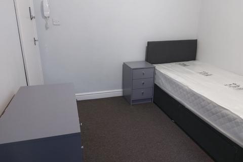 4 bedroom house share to rent, Barnsley, S71