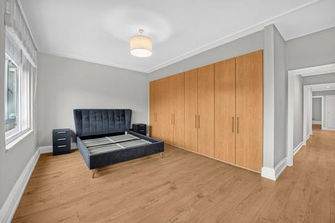 2 bedroom flat to rent, Meridien House, 42-43 Upper Berkeley Street, London
