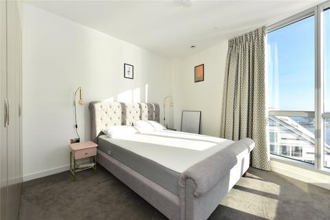 3 bedroom apartment for sale - Charrington Tower, 11 Biscayne Avenue, Canary Wharf, London, E14