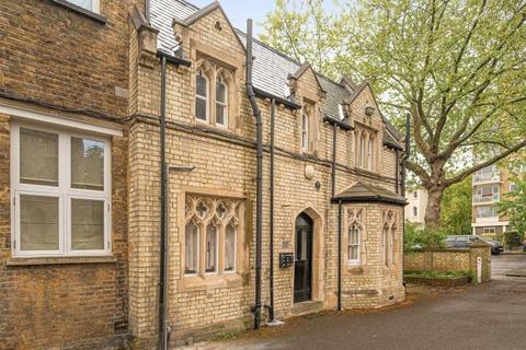 3 bedroom flat for sale, 1A Church Cottages, Pemberton Gardens, London, N19 5RR