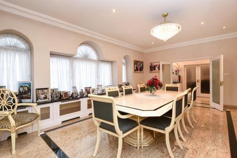 7 bedroom detached house for sale, Crooked Usage,  Finchley,  N3