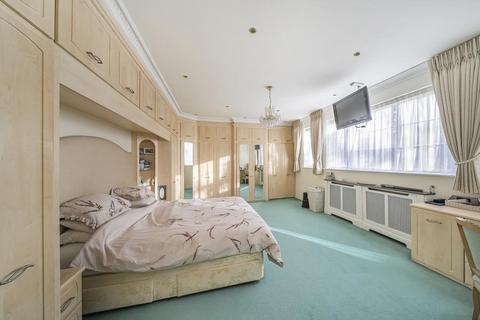 7 bedroom detached house for sale, Crooked Usage,  Finchley,  N3