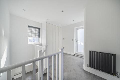 undefined, Crooked Usage,  Finchley,  N3