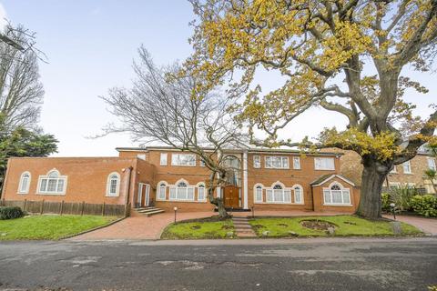 20 Crooked Usage, London, N3 3HB