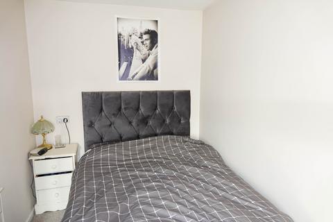 Studio for sale, Bickleys Court, Bognor Regis