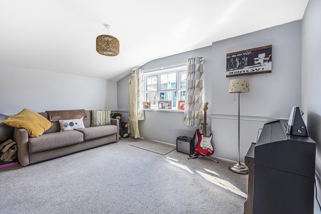 Music Room Or Bedroom 5
