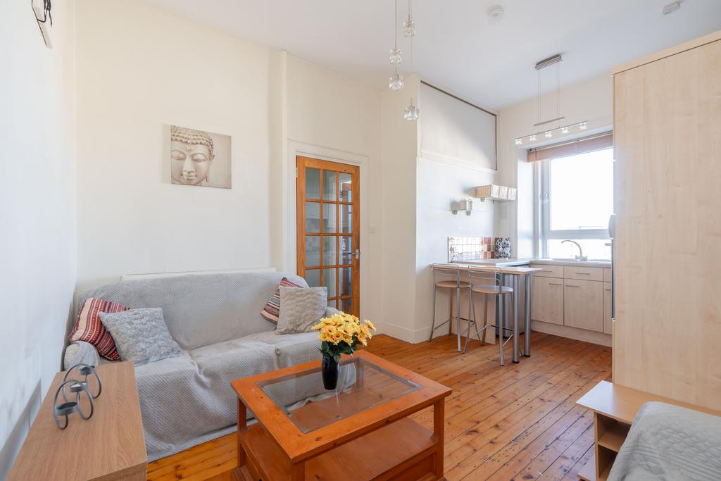 Elgin Terrace, Edinburgh EH7 1 bed flat for sale £179,000