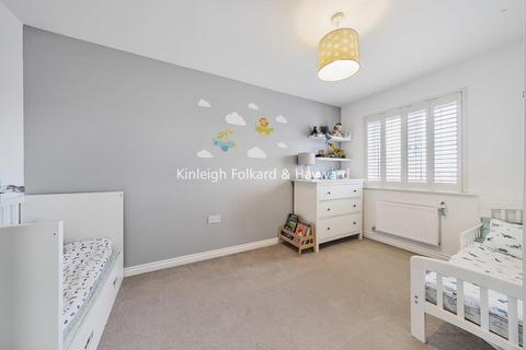 95 Waratah Drive, Chislehurst, BR7 5FP