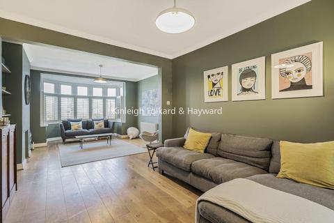 131 Green Lane, Chislehurst, BR7 6AX