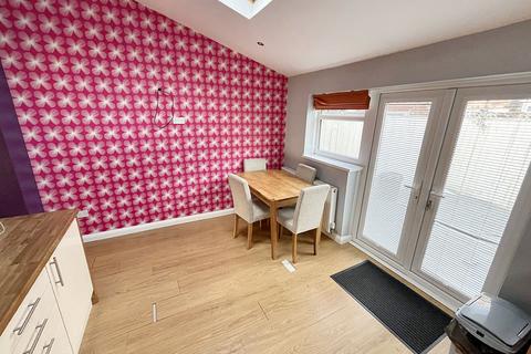 4 bedroom semi-detached house for sale, Malvern Drive, Acklam , Middlesbrough, Cleveland, TS5 8JT